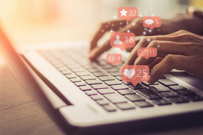 SocialMedia